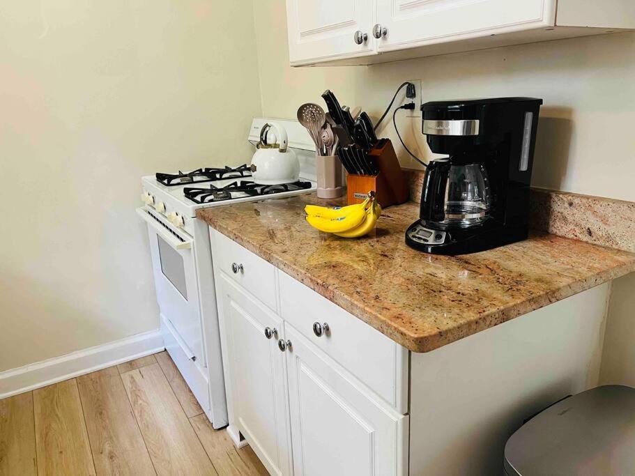 Dc'S Best Location 4 Bed With Parking Walk To Metro And Nightlife Bethesda Row เชวีเชส ภายนอก รูปภาพ
