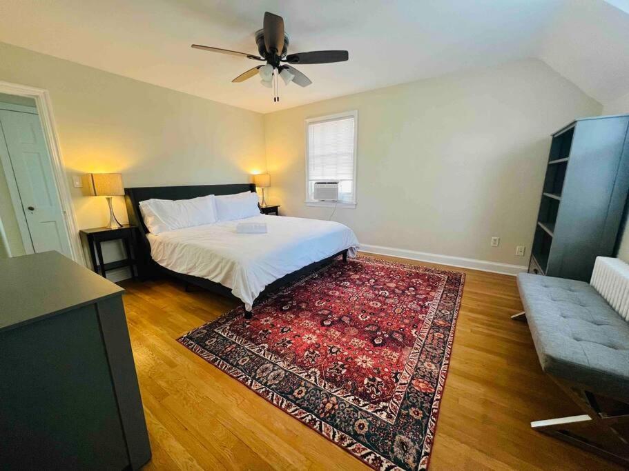 Dc'S Best Location 4 Bed With Parking Walk To Metro And Nightlife Bethesda Row เชวีเชส ภายนอก รูปภาพ