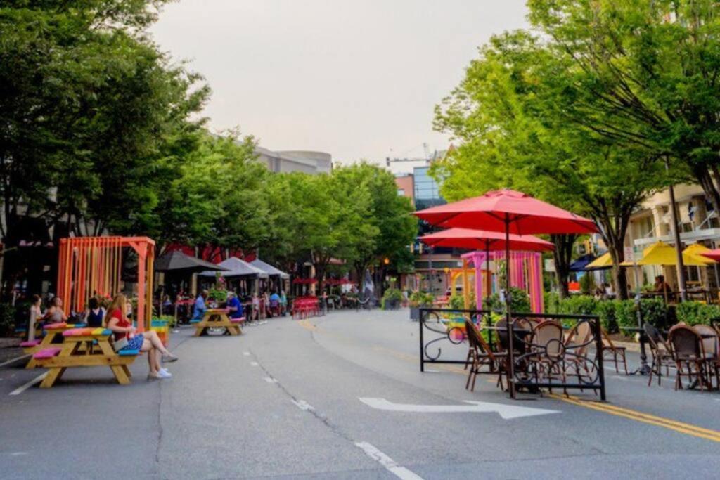Dc'S Best Location 4 Bed With Parking Walk To Metro And Nightlife Bethesda Row เชวีเชส ภายนอก รูปภาพ