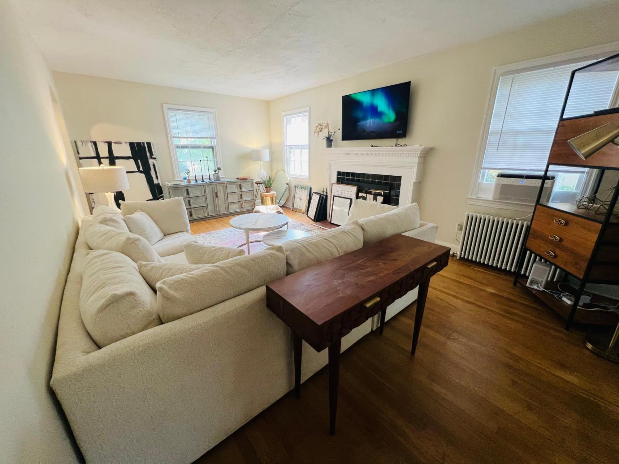 Dc'S Best Location 4 Bed With Parking Walk To Metro And Nightlife Bethesda Row เชวีเชส ภายนอก รูปภาพ
